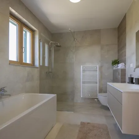 Splendid With Panoramic View Villa Donja Glavina