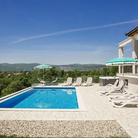Splendid With Panoramic View Villa *