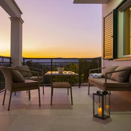 Splendid With Panoramic View *
